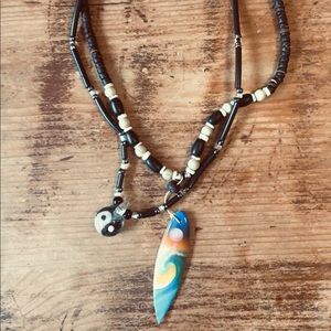 Hang Ten Necklace Set